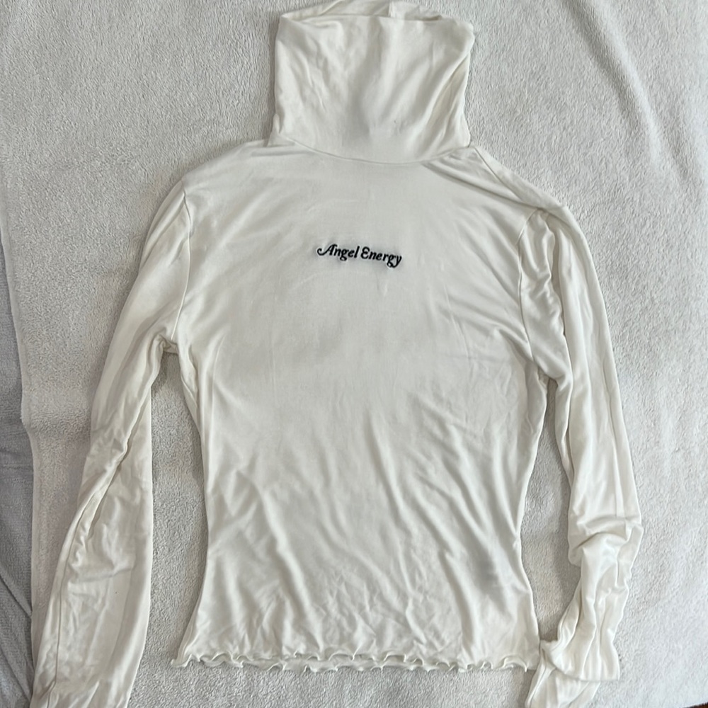 ángel energy turtle neck